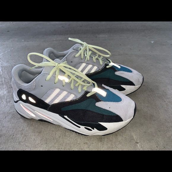 Yeezy 700 Wave Runners Size: 9.5 (NO BOX) - Picture 2 of 7
